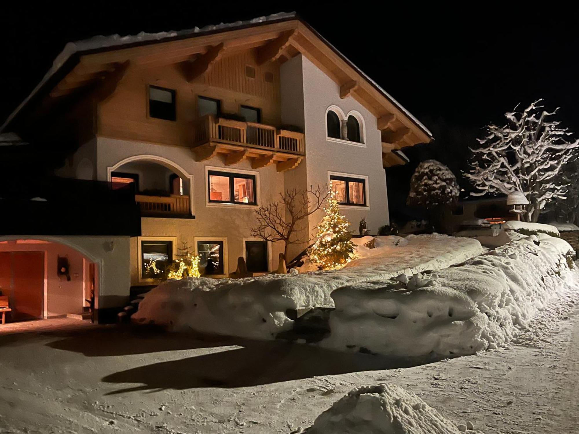 Appartement Hoell Ваграйн Екстериор снимка